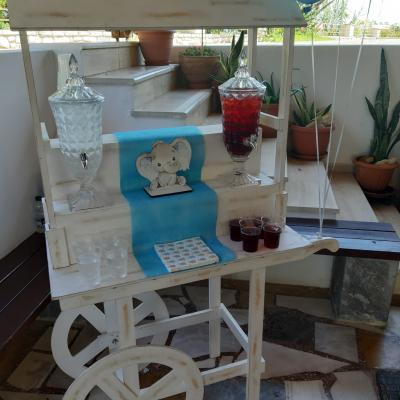 Oneiraki Refreshment Trolley 102